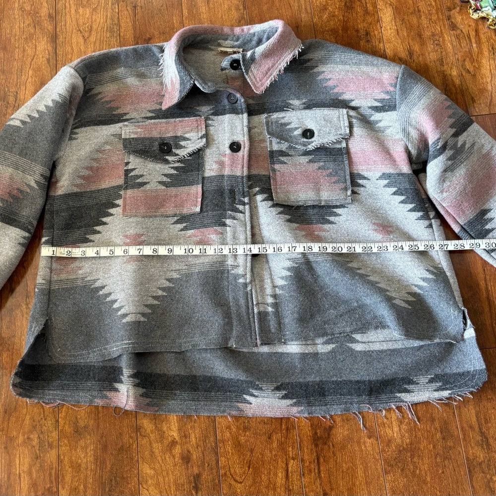 Aztec Patterned Jacket NWOT - Picture 4 of 7